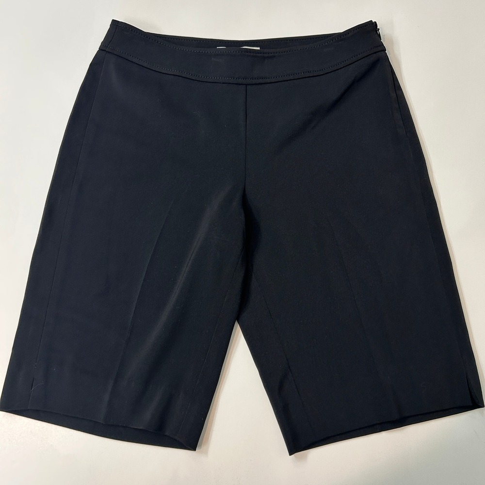 White House Black Market Black Bermuda Shorts Side Zip Size 4 RN 111459